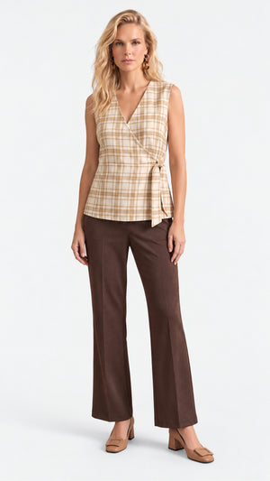 Look 26 — Blusa a quadri e pantalone — Cannella FW26/27