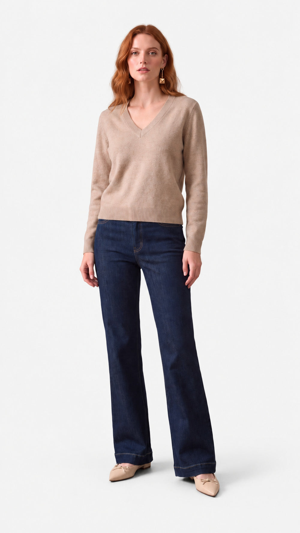 Look 47 — Maglia con scollo a V e jeans — Cannella FW26/27