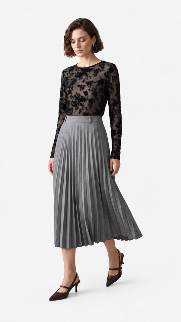Look 75 — Body in pizzo e gonna plissé — Cannella FW26/27